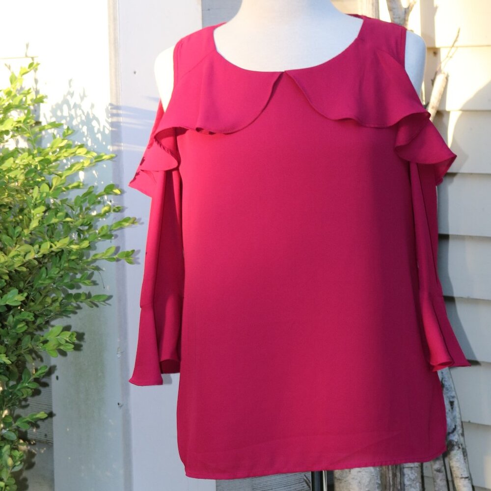 Roz & Ali Rose Pink Ruffled Neck & Cold Shoulder 3/4 Bell Sleeve Crepe Top Sz S